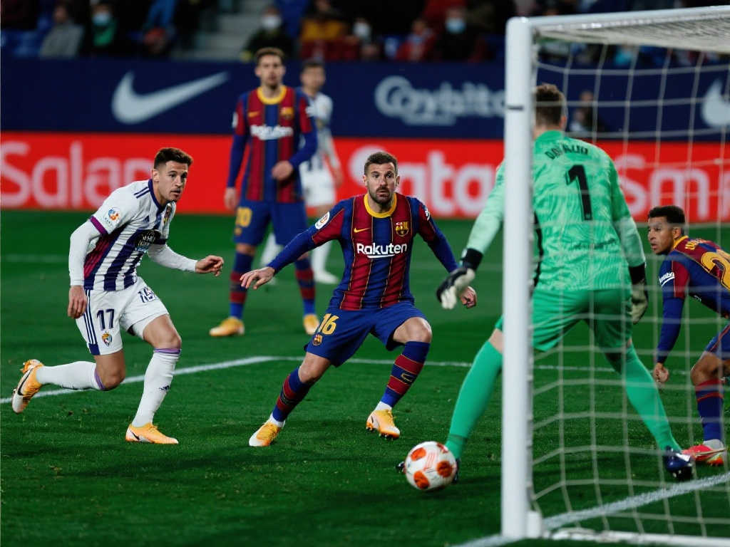 【西甲】拉菲尼亚进球难救主，巴萨1-2不敌拉斯帕尔马斯